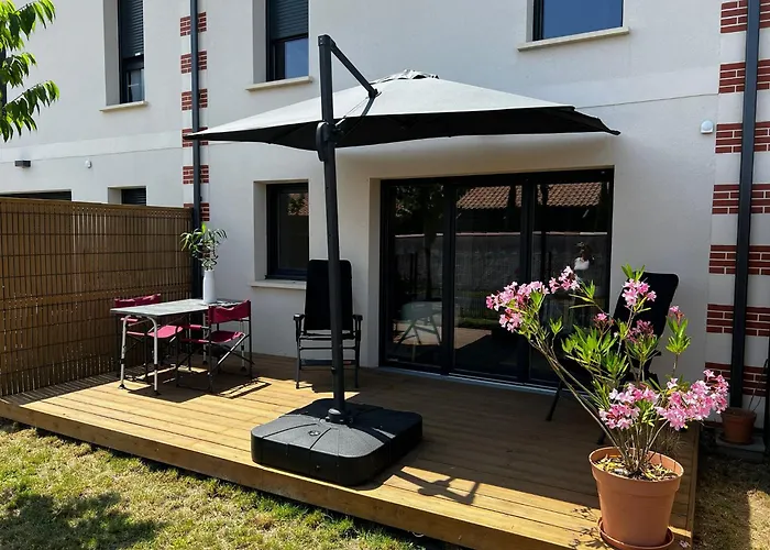 Maison Cosy Avec Petit Jardin *