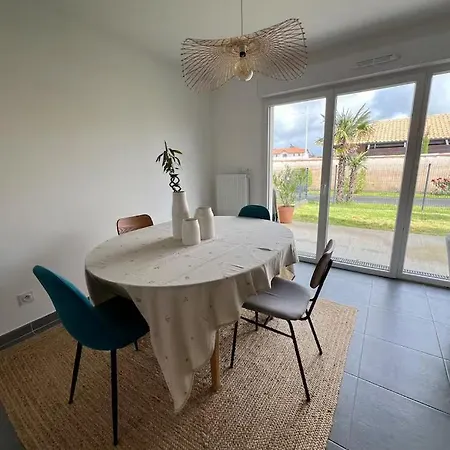 Holiday home Paisible Duplex 6 Personnes Gujan-Mestras