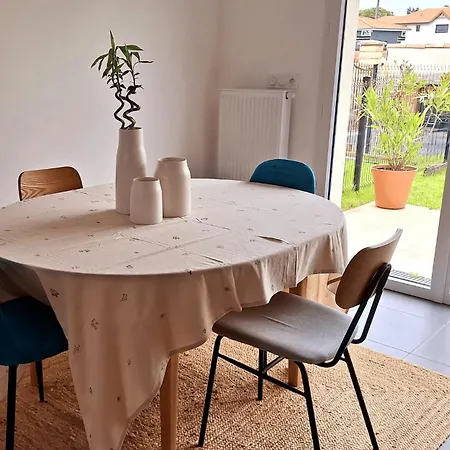 Holiday home Paisible Duplex 6 Personnes *
